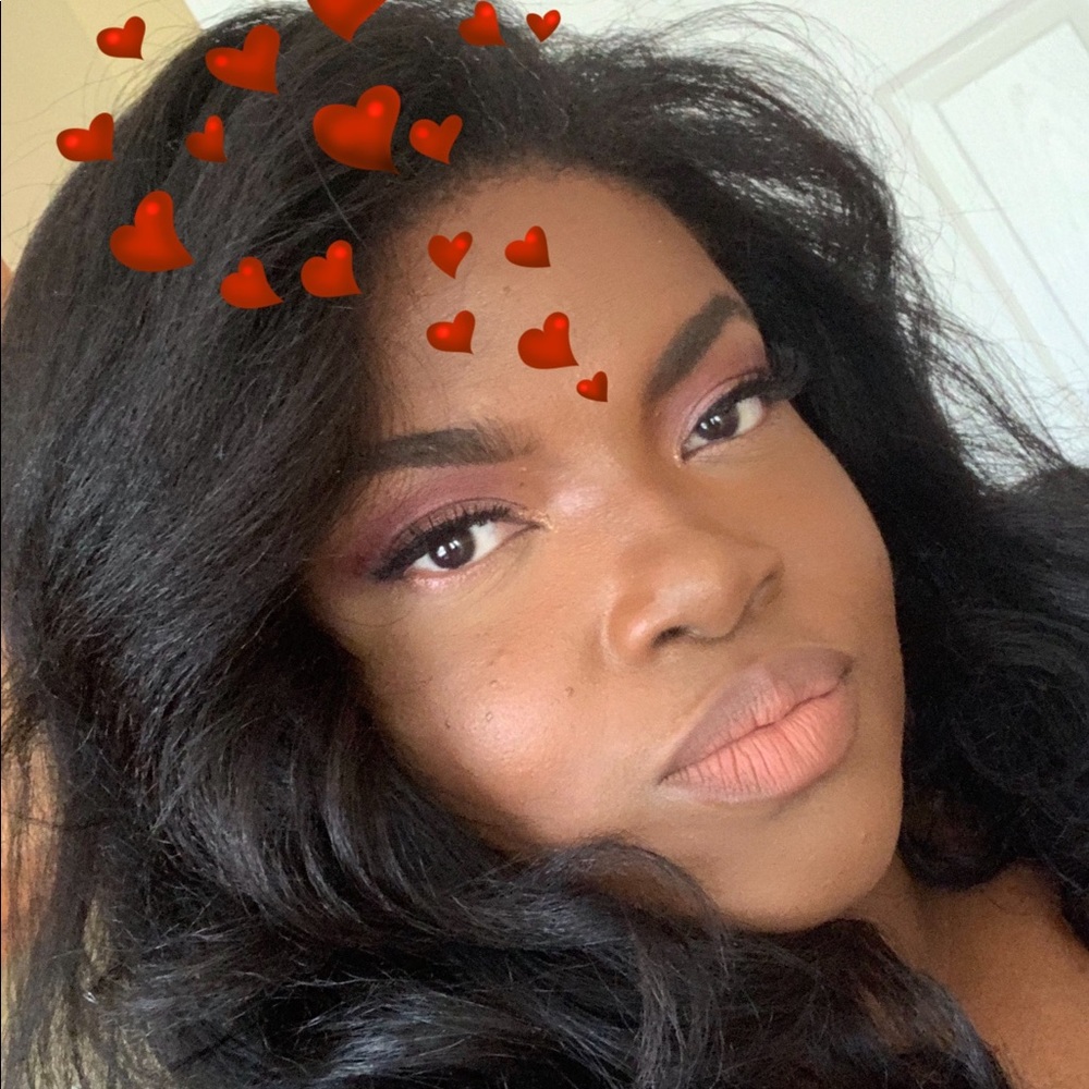 Meet your Posher, Amber